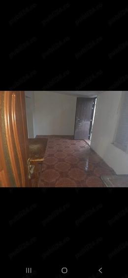 Casă cu 2 camere cu Teren 1439 Mp în Cermei