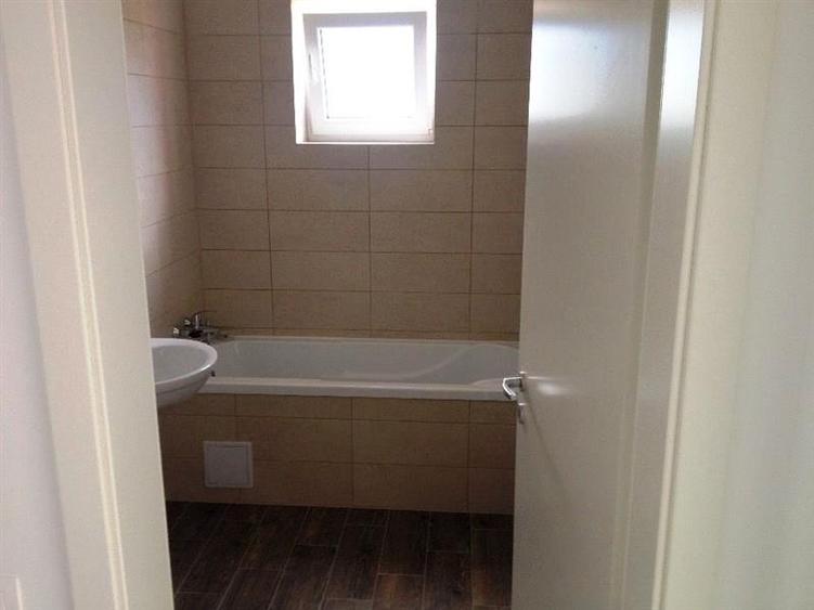 Apartament cu 2 camere decomandat în Avantgarden