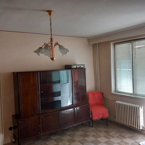 Apartament cu 2 camere decomandat în Ceair