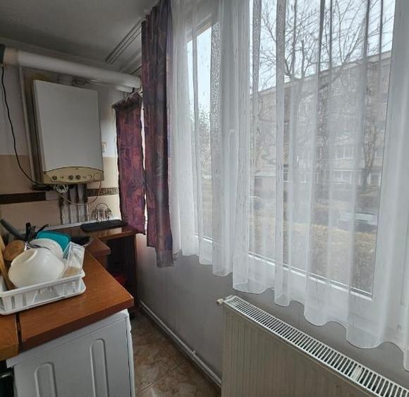 Apartament cu 2 camere decomandat în Județean