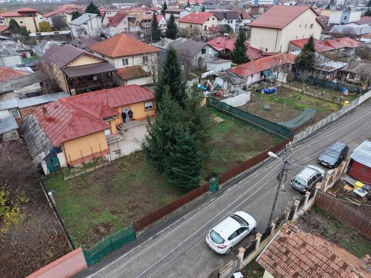 Casă individuală cu 4 camere cu Canalizare în Pipera