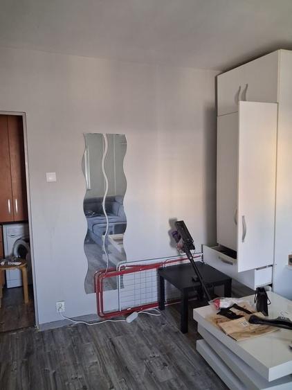 Garsonieră decomandată, mobilată în Dristor