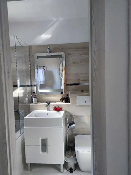Apartament cu 3 camere decomandat în Grigorescu
