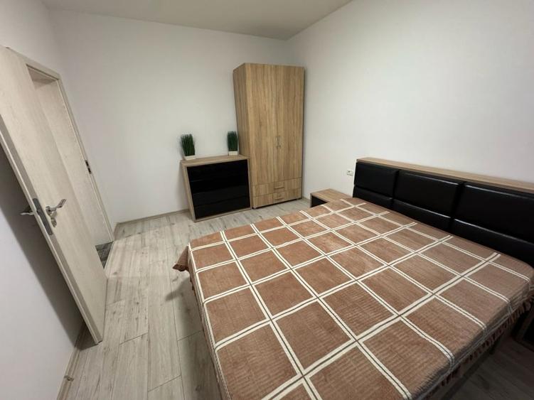 Apartament cu 2 camere decomandat, mobilat în Aradului