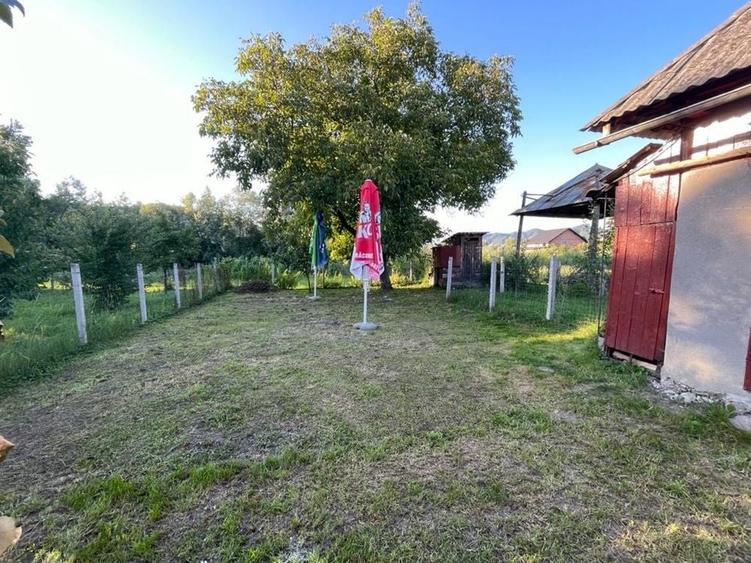 Casă cu 3 camere în Berbești