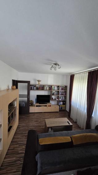 Apartament 2 camere decomandat Manastur, zona Academia de Muzica - 1