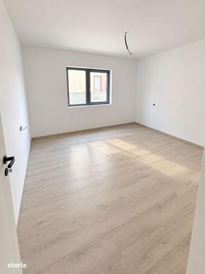 Casă cu 3 camere cu Teren 256 Mp în Central