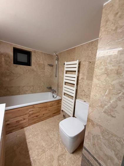 Apartament cu 4 camere decomandat, mobilat în Crângași