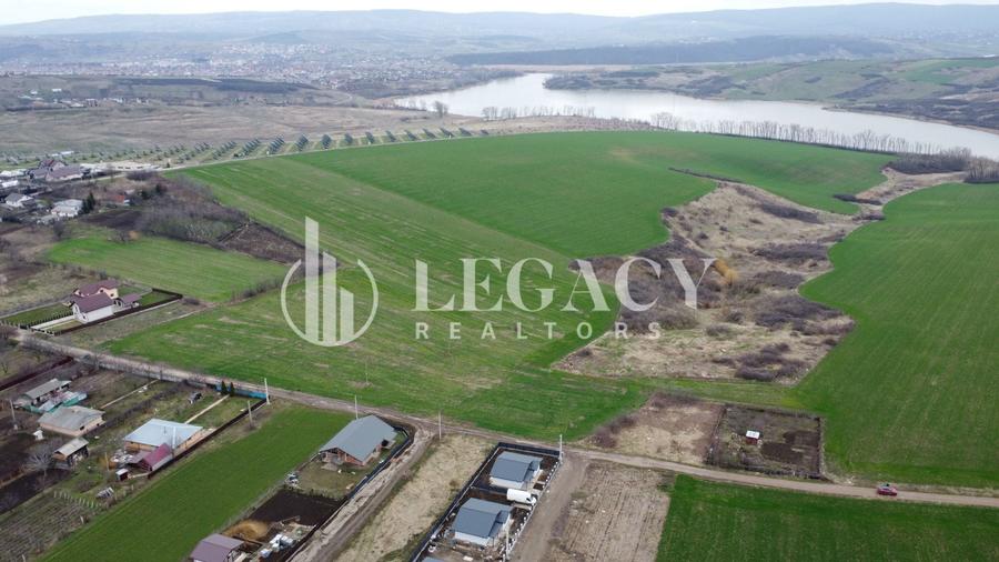 Teren agricol extravilan de 1700 mp, în Ciurbești