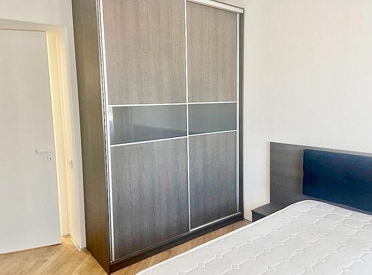Apartament cu 3 camere decomandat în Pipera — fotografia 3