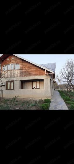 Casă cu 2 camere cu Teren 1650 Mp în Gheorghe Lazăr
