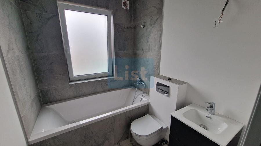 Casă cu 4 camere cu Teren 412 Mp în Săsar