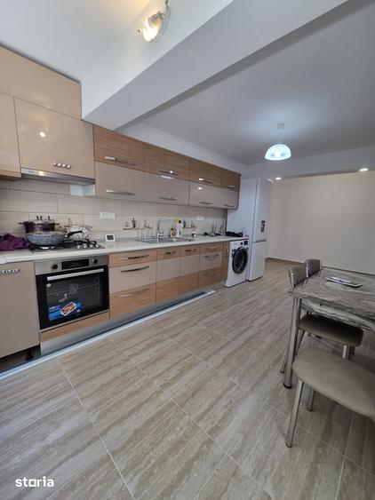 Apartament cu 4 camere în Viziru 1