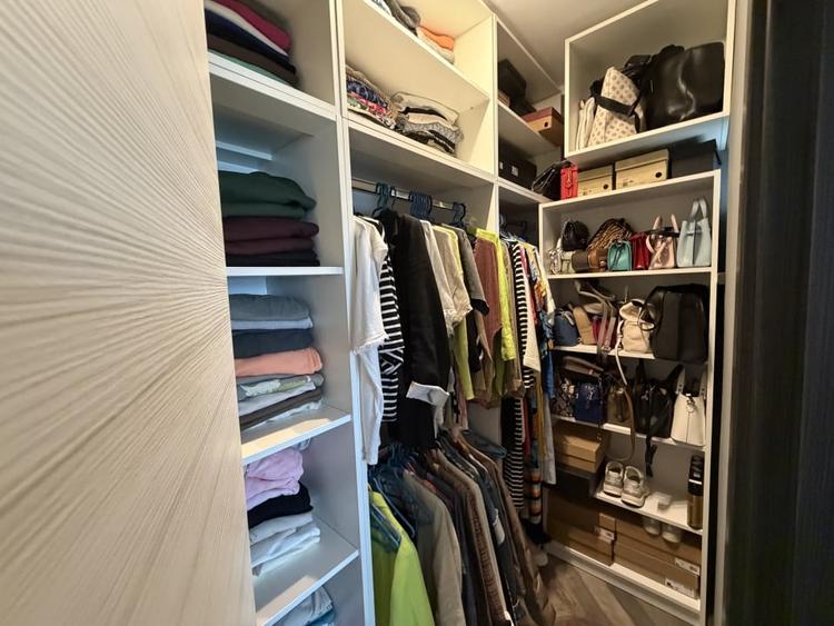 Casă individuală cu 4 camere cu Teren 414 Mp în Cetate