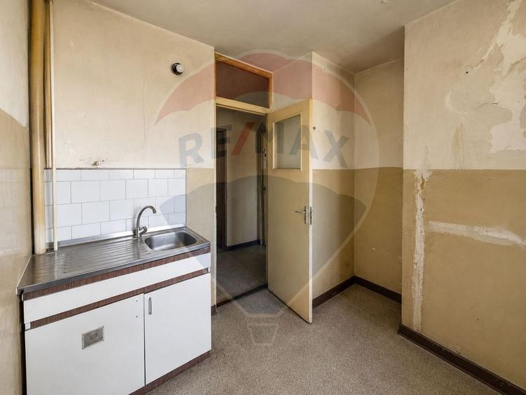 Apartament cu 2 camere decomandat în Faleză