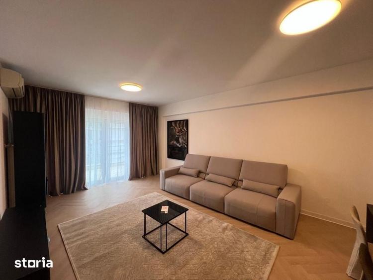 Apartament cu 4 camere în Herăstrău