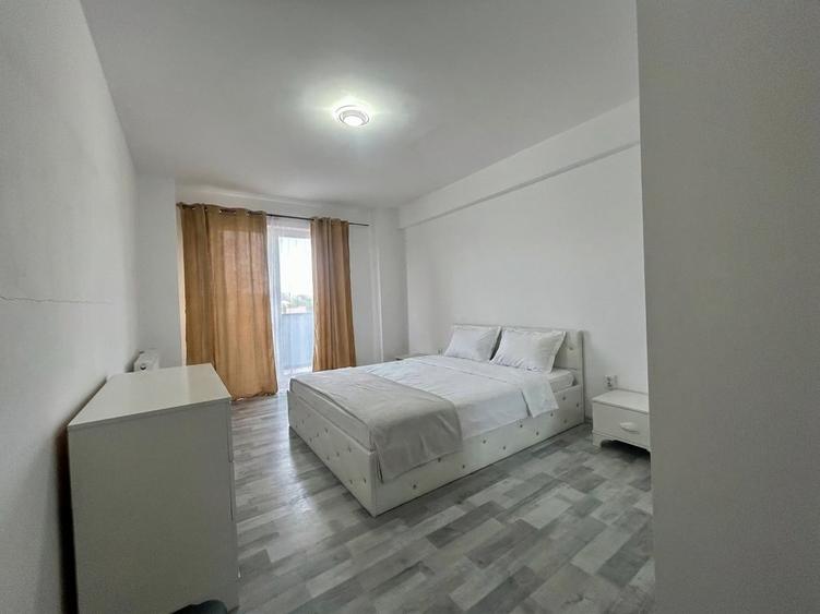 Apartament cu 2 camere semidecomandat, mobilat în Dâmbul Rotund