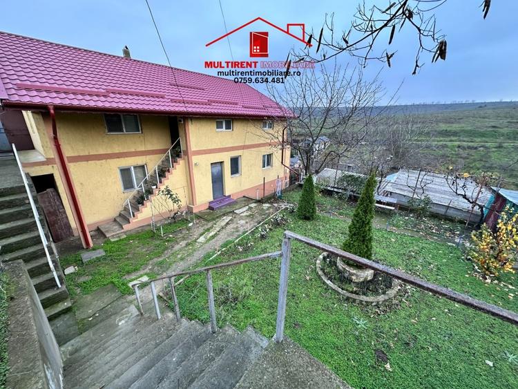 Casă individuală cu 6 camere cu Teren 693 Mp în Exterior Sud