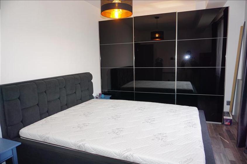 Apartament cu 2 camere decomandat în 1 Mai