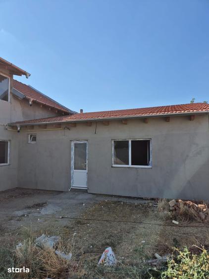 Casă cu 4 camere cu Teren 600 Mp în Oncea