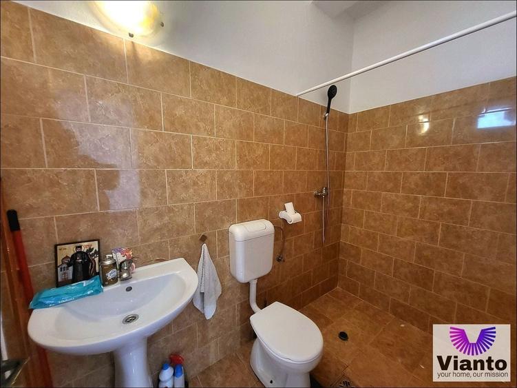 Spațiu comercial, de 80 mp, în Ștrand