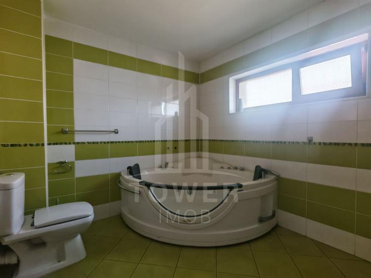 Casă individuală cu 6 camere cu Canalizare în Șelimbăr