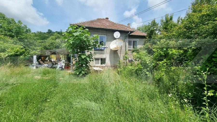 Casă individuală cu 5 camere cu Teren 14660 Mp în Suceagu