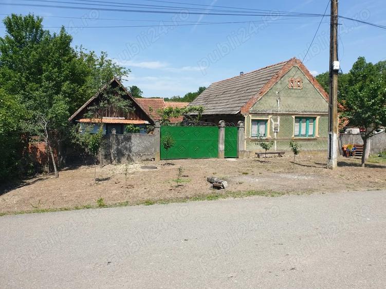 Casă cu 3 camere cu Teren 2254 Mp în Fădimac