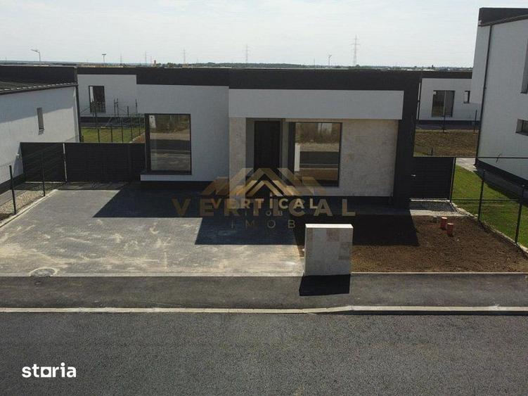 Casă cu 3 camere cu Teren 343 Mp în Vidra