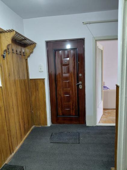 Apartament cu 2 camere decomandat în Exterior Vest