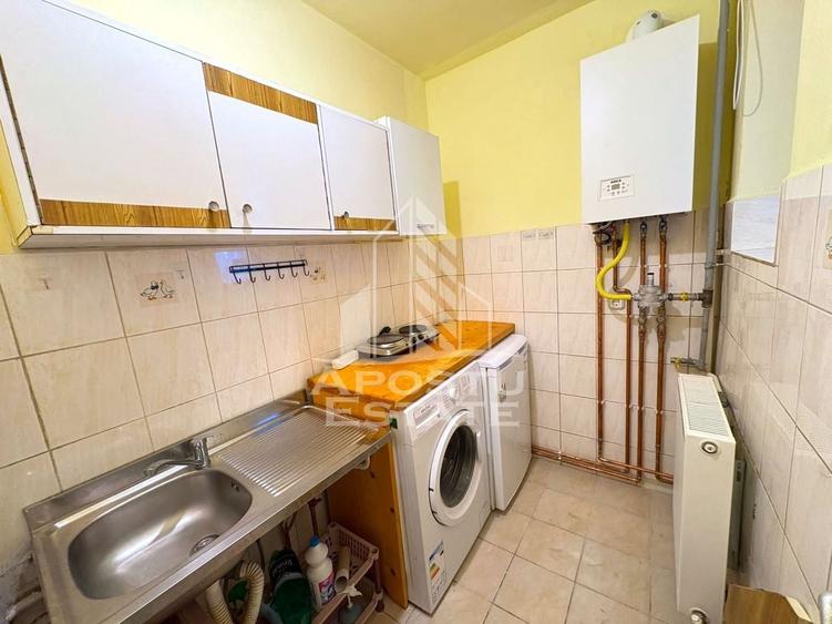 Garsonieră decomandată, mobilată în Take Ionescu