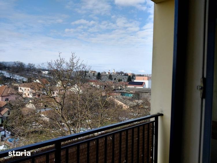 Apartament cu 2 camere, mobilat în Tolstoi