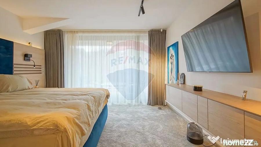 Apartament cu 3 camere decomandat în Drumul Poienii