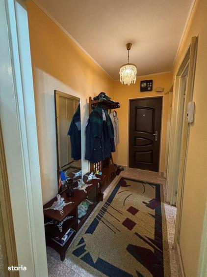 Apartament cu 2 camere semidecomandat în Hipodrom