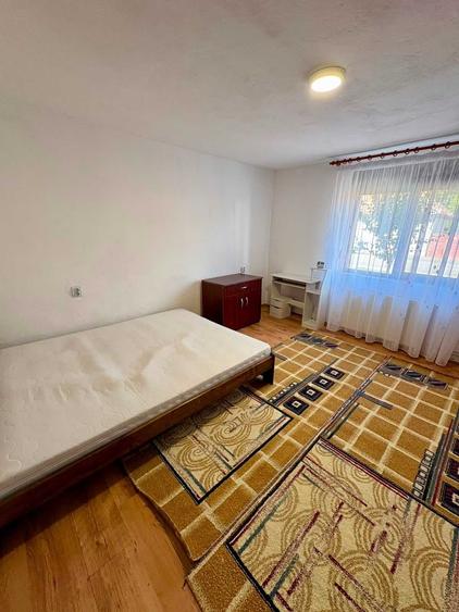 Apartament cu 2 camere decomandat în Buziașului