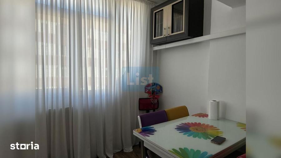 Apartament cu 3 camere, mobilat în Ultracentral