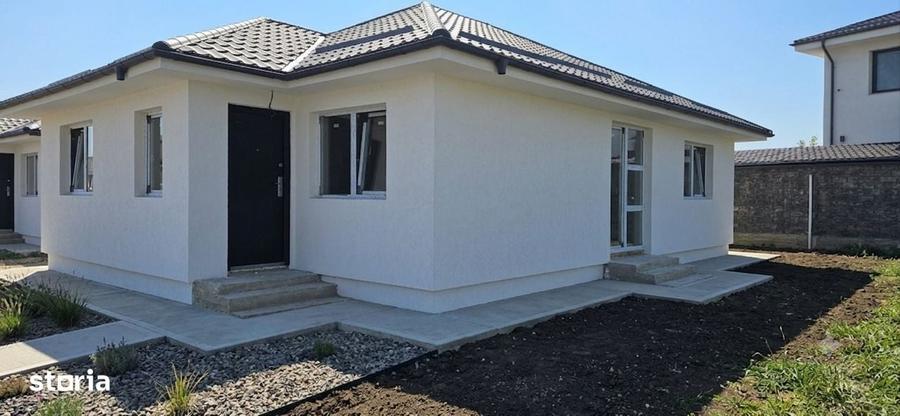 Casă cu 3 camere în Clinceni