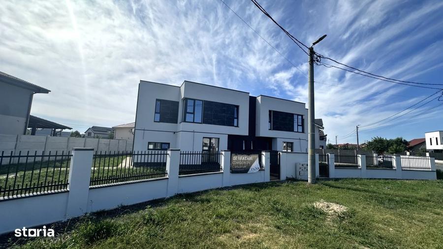Casă cu 4 camere în Ciupercenii Noi