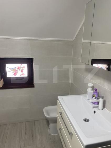 Casă individuală cu 7 camere cu Canalizare în Exterior Vest