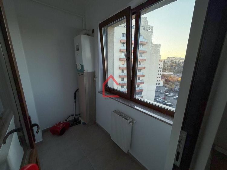 Apartament cu 2 camere semidecomandat, mobilat în Central
