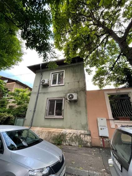 Casă individuală cu 6 camere cu Canalizare în Turda
