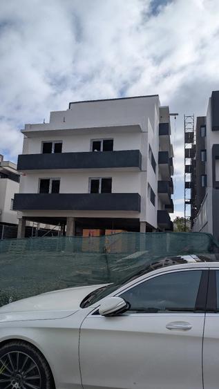 Apartament cu 2 camere decomandat în Exterior Vest