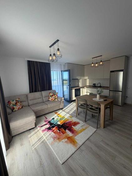 Apartament cu 2 camere decomandat în Cristian