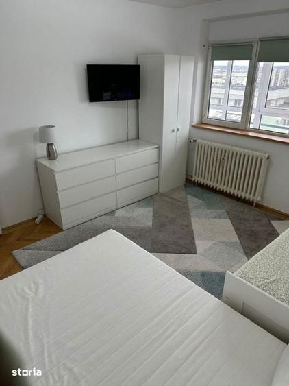 Apartament cu 3 camere semidecomandat în Pantelimon