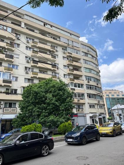 Apartament cu 3 camere decomandat, mobilat în Universitate