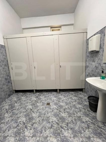 Spațiu comercial, de 231 mp, în Hunedoara