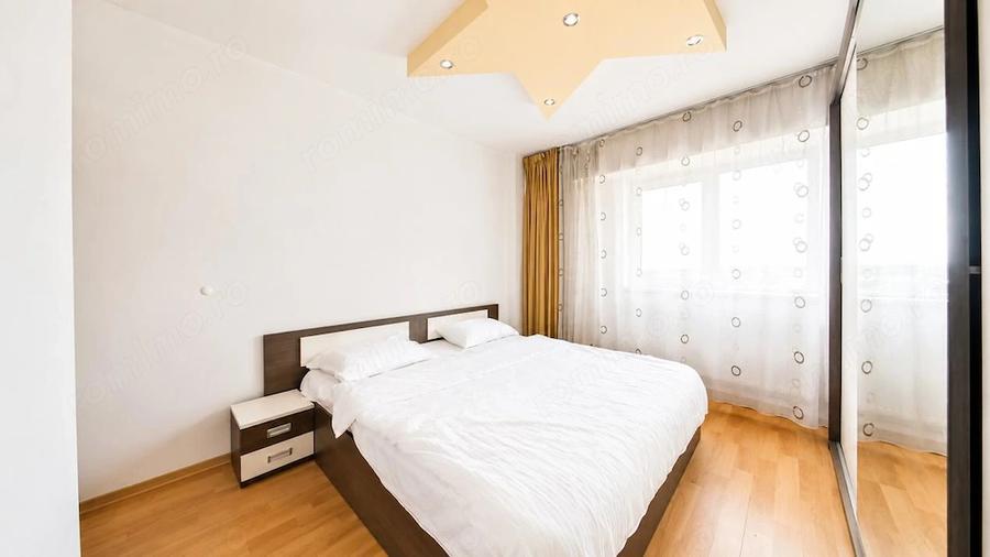 Apartament cu 2 camere semidecomandat, mobilat în Intim