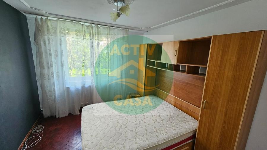 Apartament cu 3 camere în Est