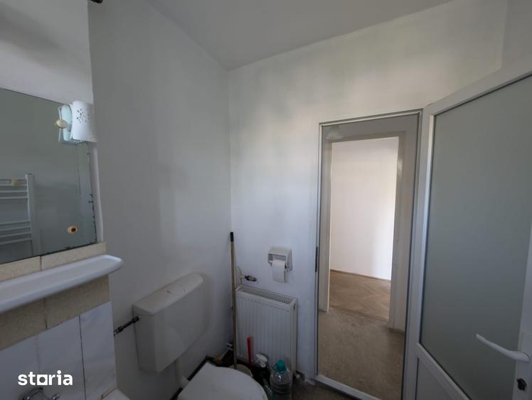 Apartament cu 3 camere decomandat în Vest