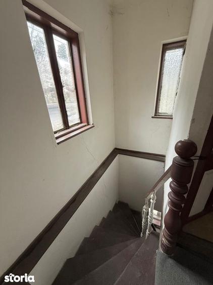 Apartament cu 3 camere decomandat în Furnica